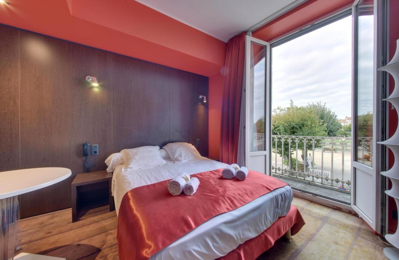 Hotel Du Centre 생트 외부 사진